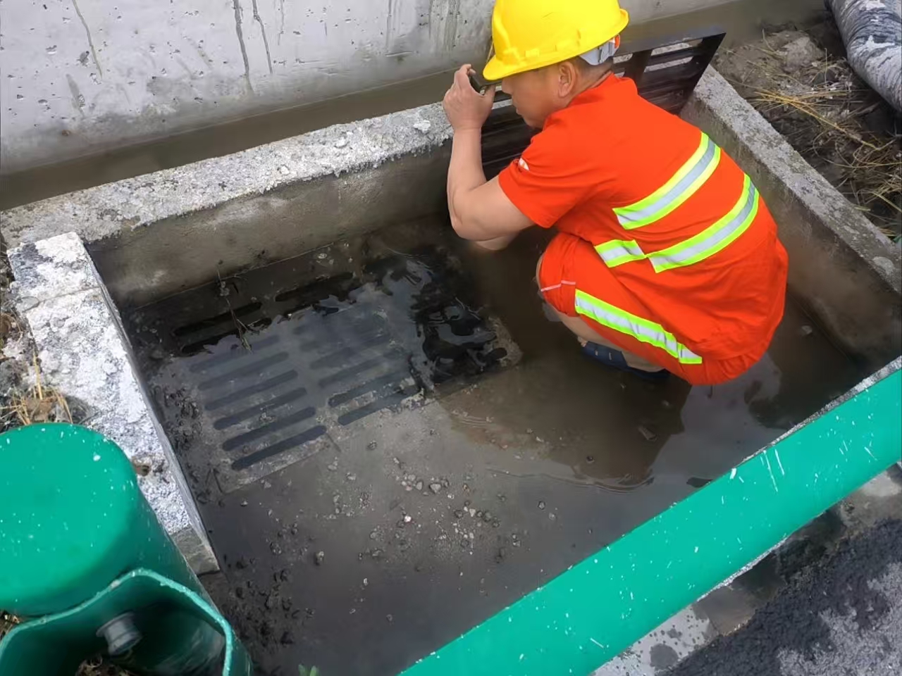 重点路段 匠心守护保畅通3.jpg